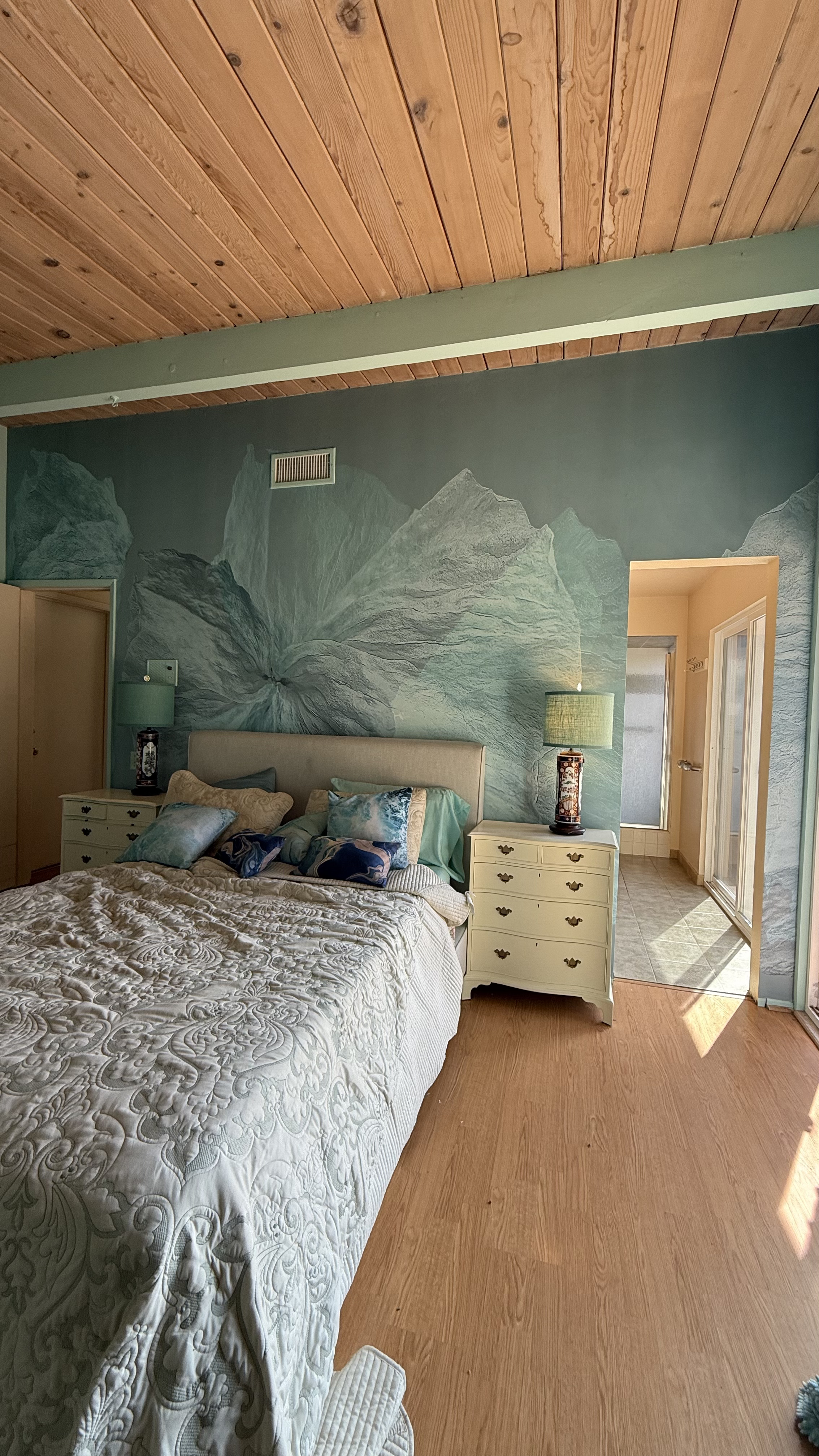 Beautiful wall transformation